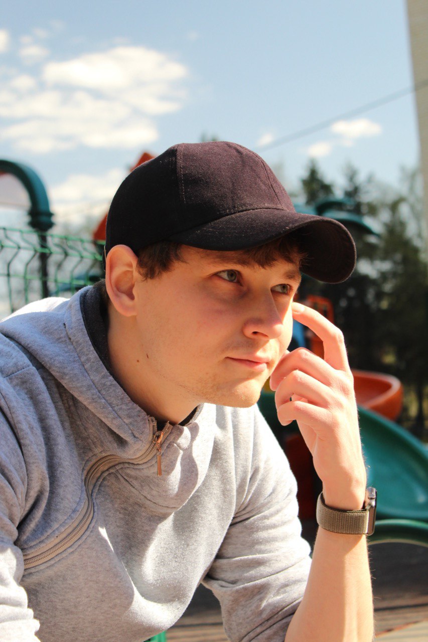 Максим Миронов