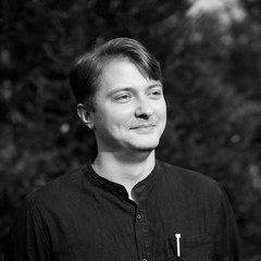 Влад Бурцев